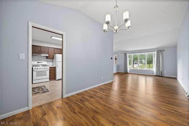 7653 Trenton Trail, Middleburg Heights, OH 44130