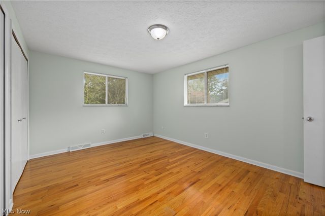 7653 Trenton Trail, Middleburg Heights, OH 44130