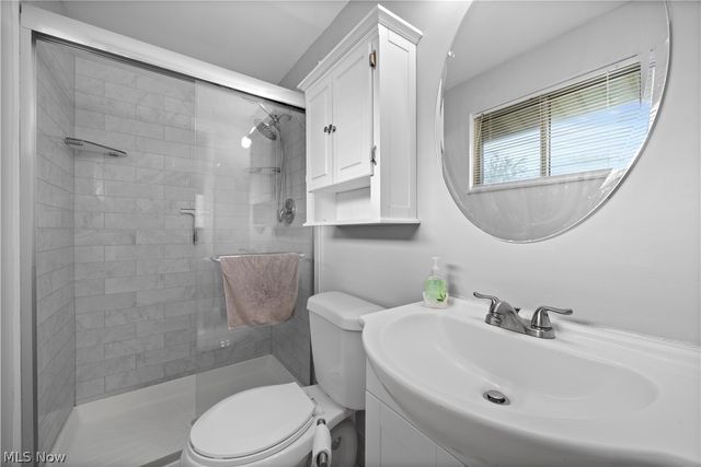 7653 Trenton Trail, Middleburg Heights, OH 44130