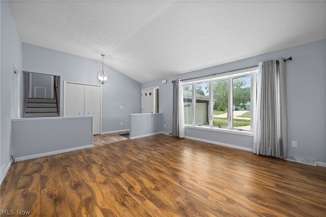 7653 Trenton Trail, Middleburg Heights, OH 44130