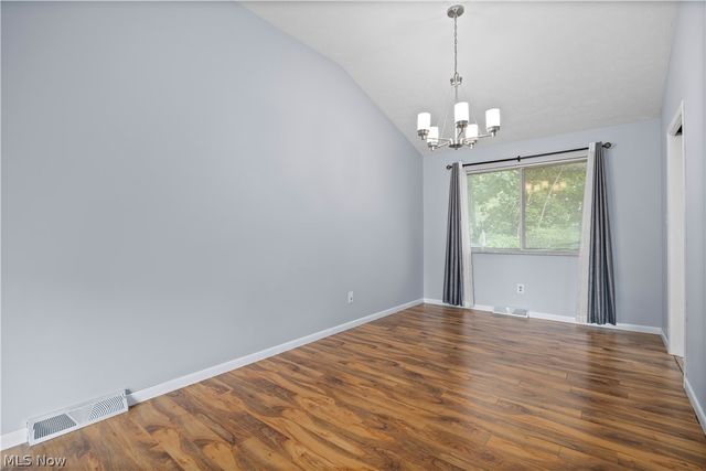 7653 Trenton Trail, Middleburg Heights, OH 44130