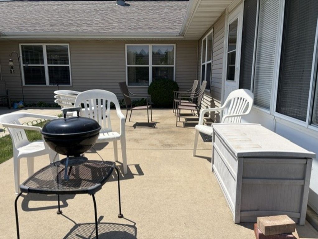 Image 13 of property listing at 1017 31st Street, Peru, IL 61354