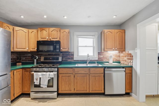 1718 Winton Avenue, Speedway, IN 46224