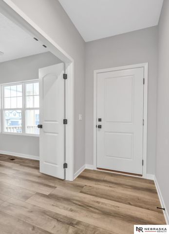 4518 S 215th Avenue, Elkhorn, NE 68022