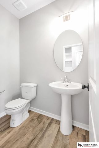 4518 S 215th Avenue, Elkhorn, NE 68022