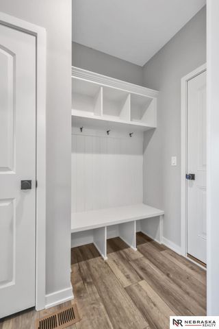 4518 S 215th Avenue, Elkhorn, NE 68022