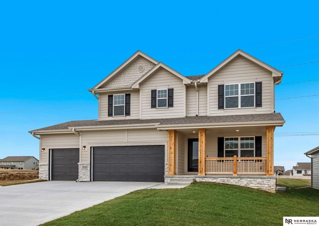 4518 S 215th Avenue, Elkhorn, NE 68022