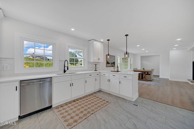248 Dean Archer Road, Jonesborough, TN 37659