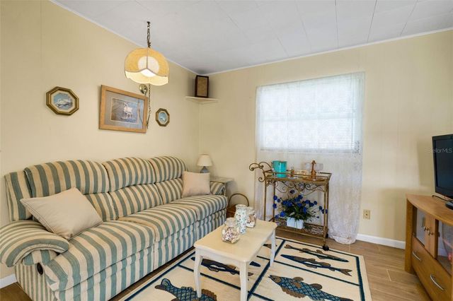 2354 LAKEVIEW DRIVE, Haines City, FL 33844