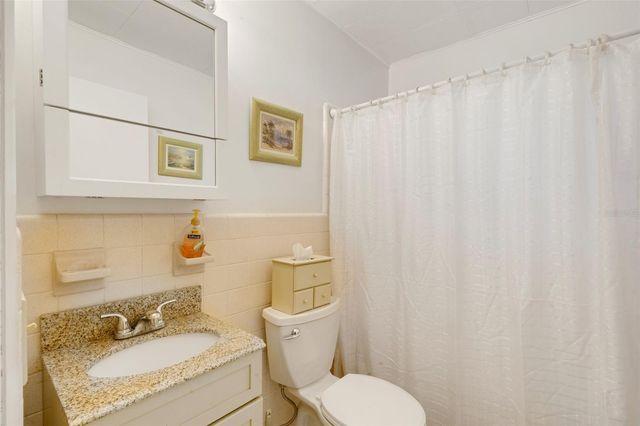 2354 LAKEVIEW DRIVE, Haines City, FL 33844