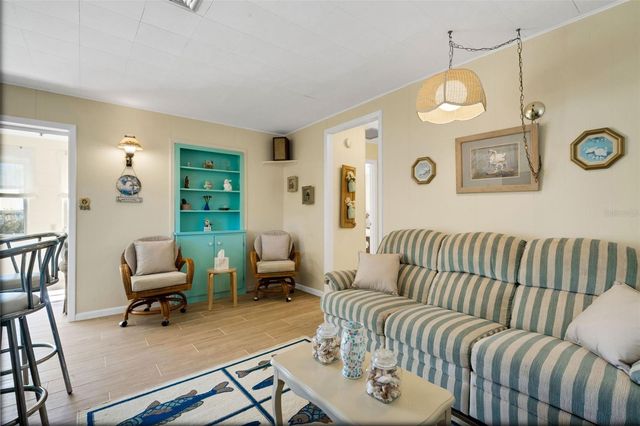 2354 LAKEVIEW DRIVE, Haines City, FL 33844