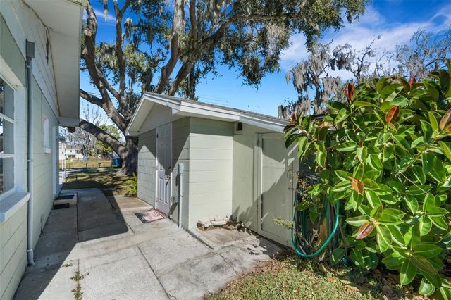 2354 LAKEVIEW DRIVE, Haines City, FL 33844