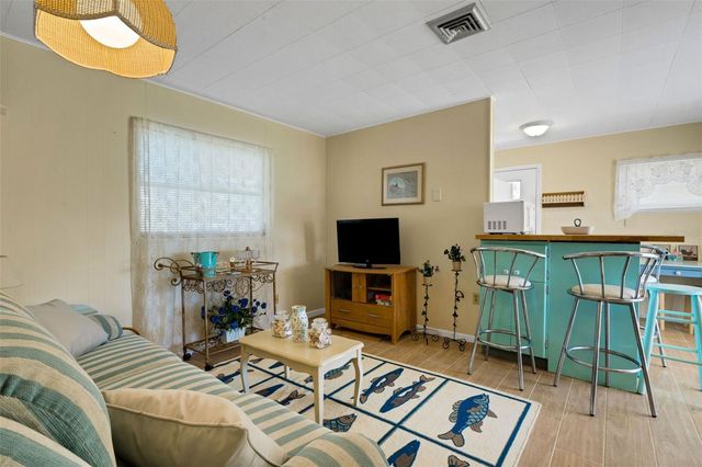 2354 LAKEVIEW DRIVE, Haines City, FL 33844