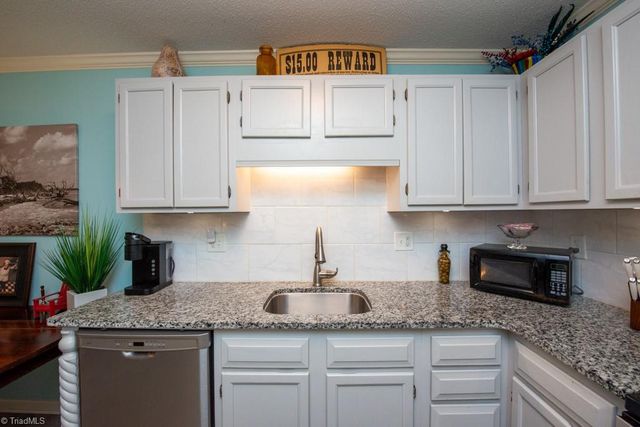 397 James Court, High Point, NC 27265