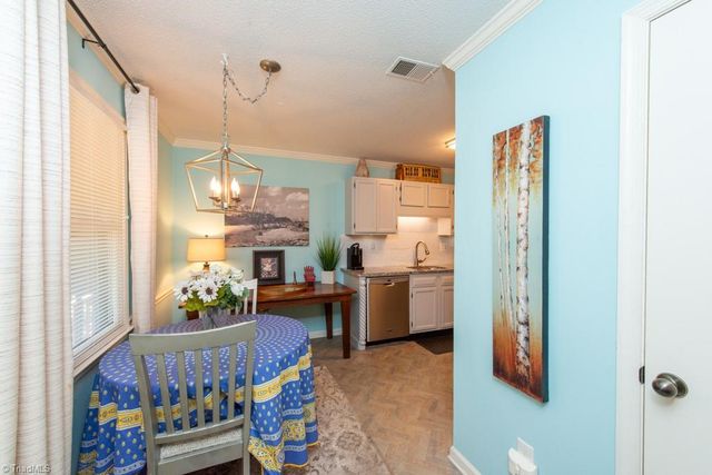 397 James Court, High Point, NC 27265