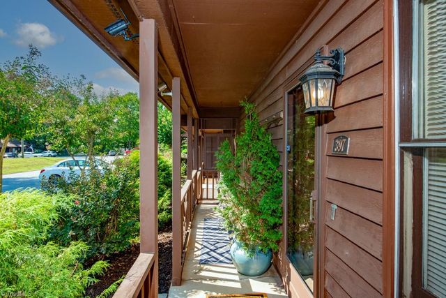 397 James Court, High Point, NC 27265