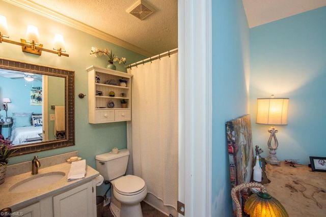 397 James Court, High Point, NC 27265