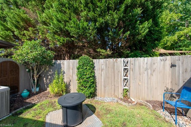 397 James Court, High Point, NC 27265