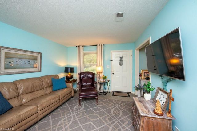 397 James Court, High Point, NC 27265