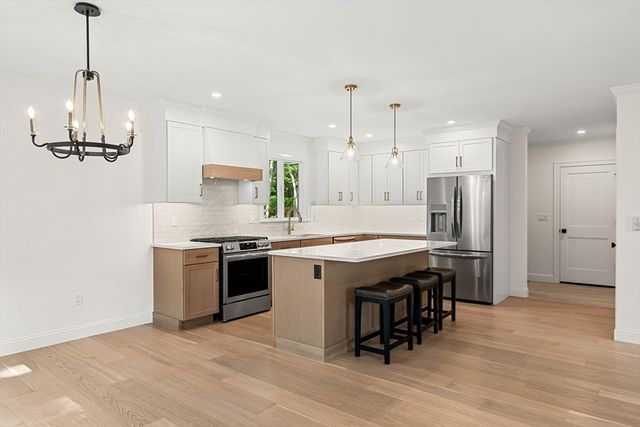 5 Ciaramitaro Ct, Gloucester, MA 01930