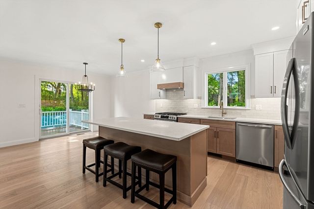 5 Ciaramitaro Ct, Gloucester, MA 01930