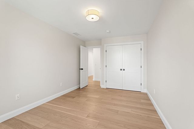5 Ciaramitaro Ct, Gloucester, MA 01930