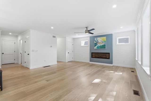 5 Ciaramitaro Ct, Gloucester, MA 01930