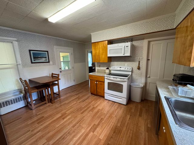 107 Jefferson Avenue, Bennington, VT 05201