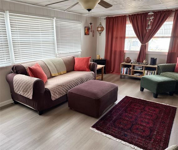 7213 MOUNT ESSEX DRIVE NE 514, St Petersburg, FL 33702