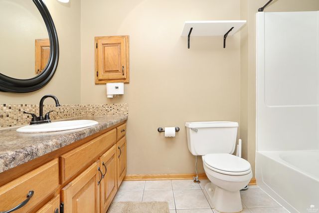 3458 Treesmill Drive, Manhattan, KS 66503