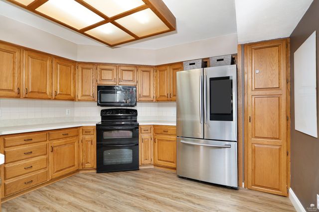 3458 Treesmill Drive, Manhattan, KS 66503