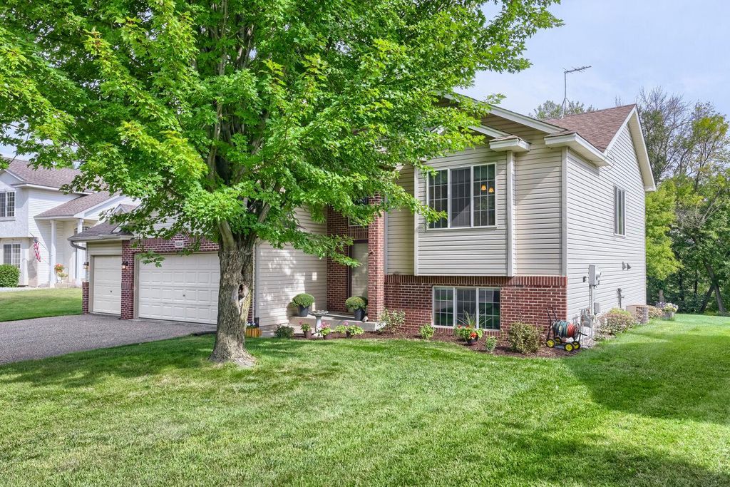 10324 Kalen Lane NE, Hanover, MN 55341 — photo 2