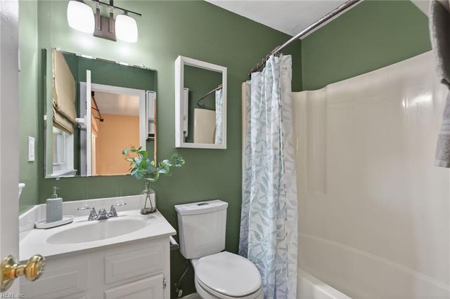 225 A View Ave Apt 109, Norfolk, VA 23503