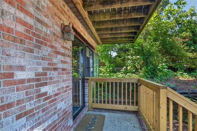 225 A View Ave Apt 109, Norfolk, VA 23503