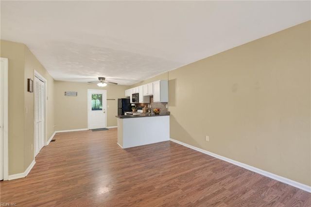 225 A View Ave Apt 109, Norfolk, VA 23503
