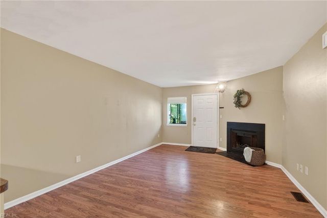 225 A View Ave Apt 109, Norfolk, VA 23503