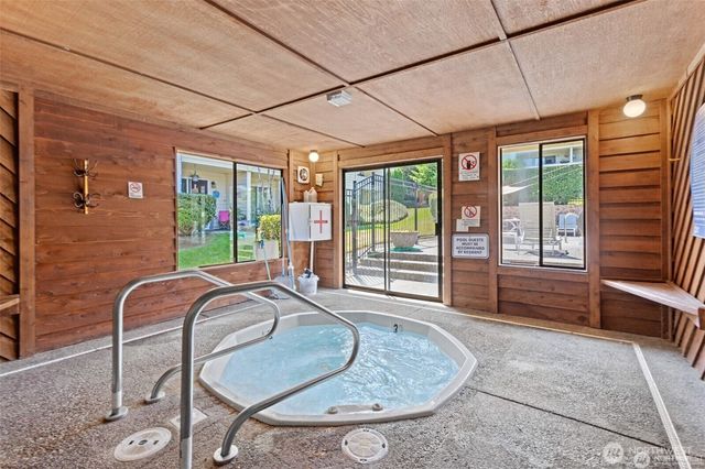 12906 8th Avenue W #C102, Everett, WA 98204