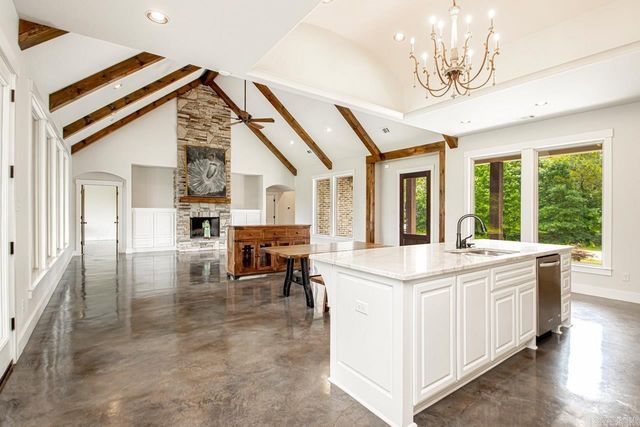 10601 9 Highway, Benton, AR 72019