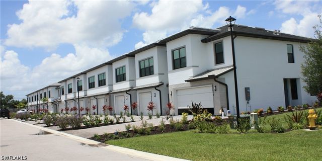 27874 Radiant CT, Bonita Springs, FL 34135