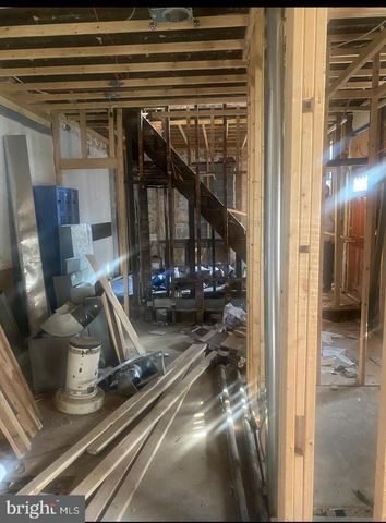 2838 W HUNTINGDON ST, Philadelphia, PA 19132