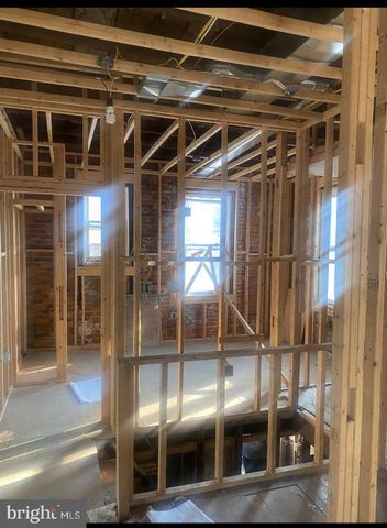 2838 W HUNTINGDON ST, Philadelphia, PA 19132