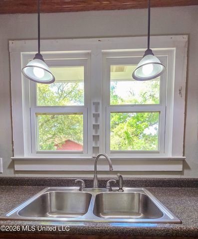 903 Williams Street, Pascagoula, MS 39567