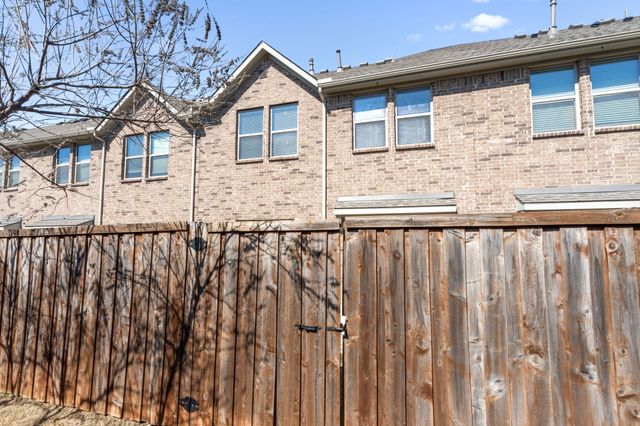 2716 Starburst Drive, Little Elm, TX 75068