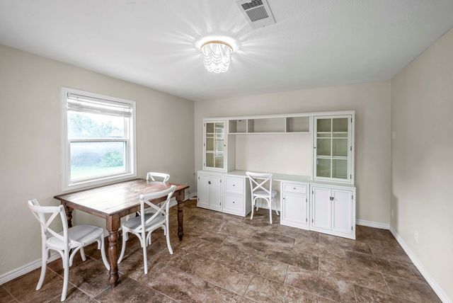 1604 N N St, Midland, TX 79701