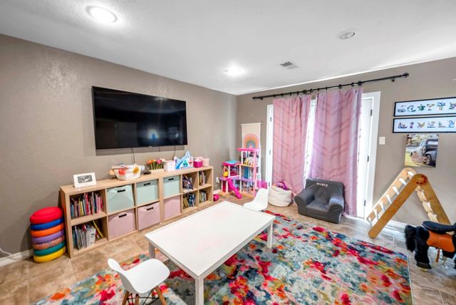 1604 N N St, Midland, TX 79701