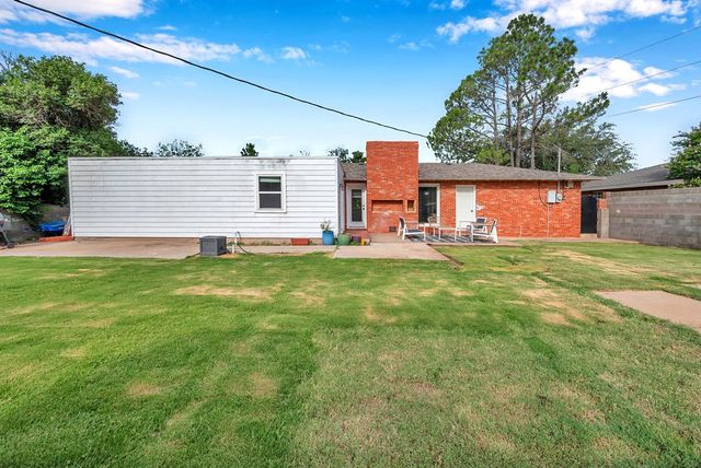 1604 N N St, Midland, TX 79701