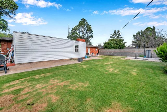 1604 N N St, Midland, TX 79701