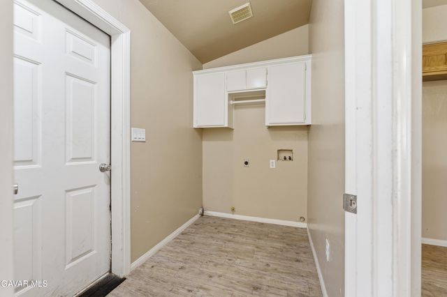 21276 White Pine Drive 39, Tehachapi, CA 93561