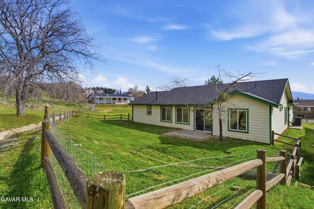 21276 White Pine Drive 39, Tehachapi, CA 93561