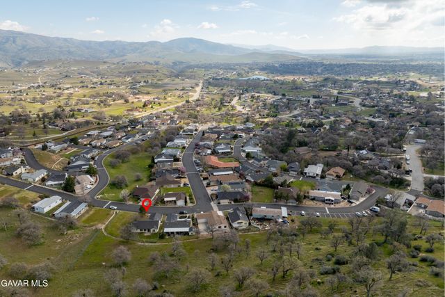 21276 White Pine Drive 39, Tehachapi, CA 93561